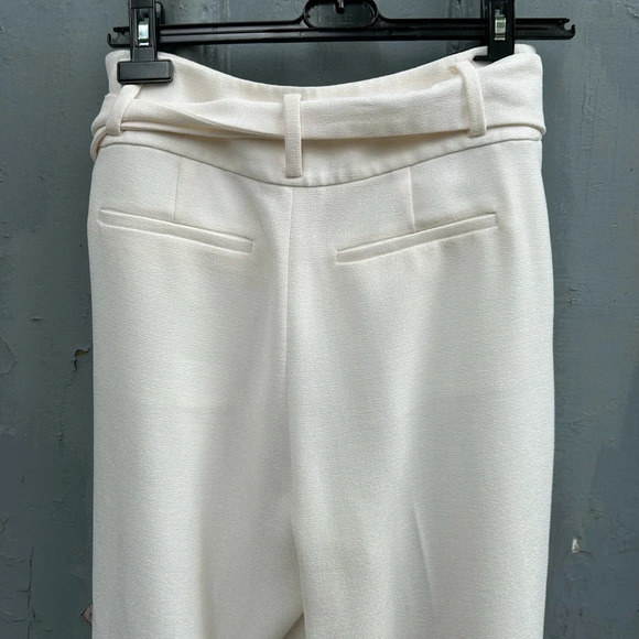 Club Monaco  Belted Crop Pants, size 4 - Picture 6 of 14